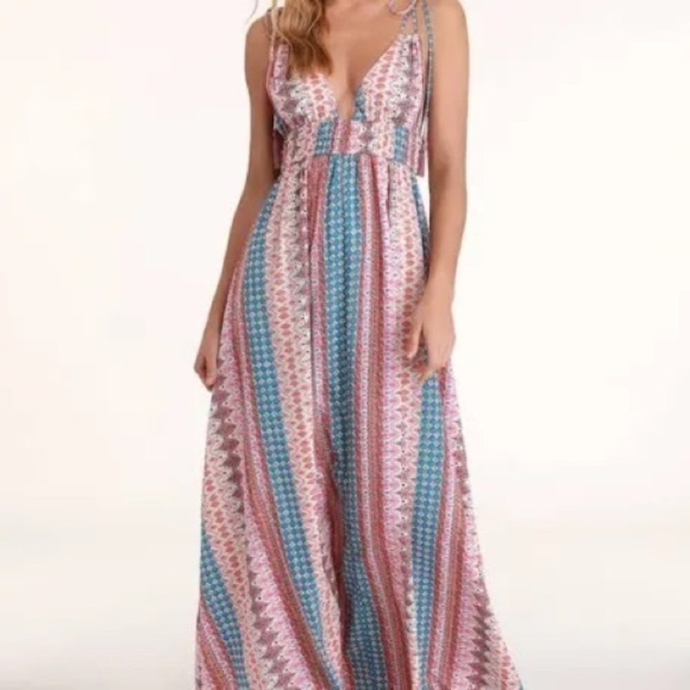 Lulu's Maxin Relaxin Multi Print Maxi Dress size M great condition